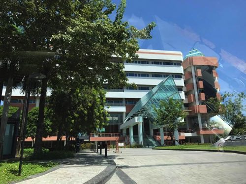 タマサート大学ランシットキャンパスはジャングルの中にある あい言葉は Lalala タマサート大学ランシットキャンパスはジャングルの中にある あい言葉は Lalala
